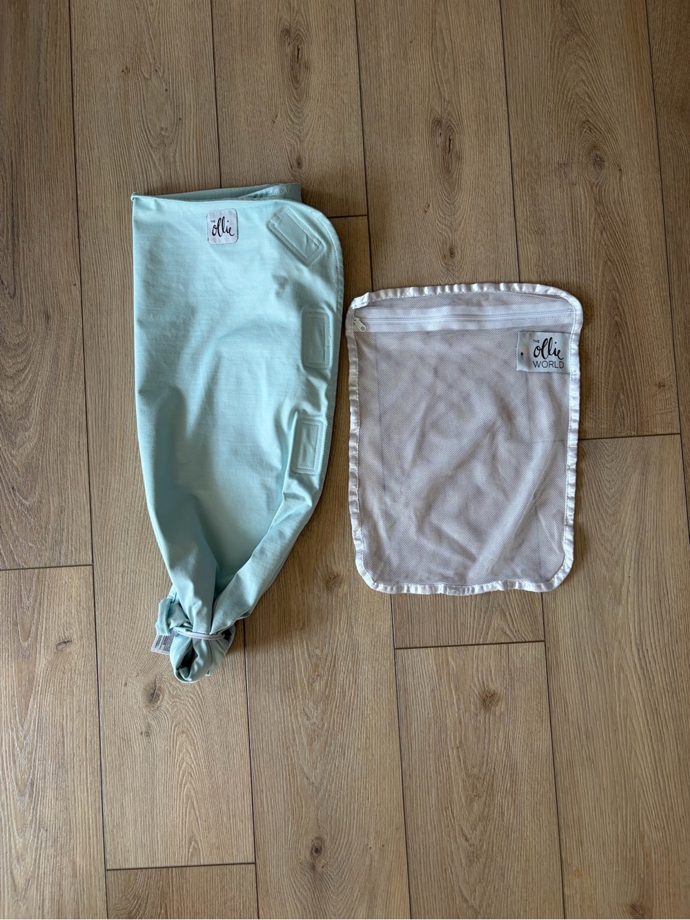Ollie Swaddle Sky Blue excellent like-new condition